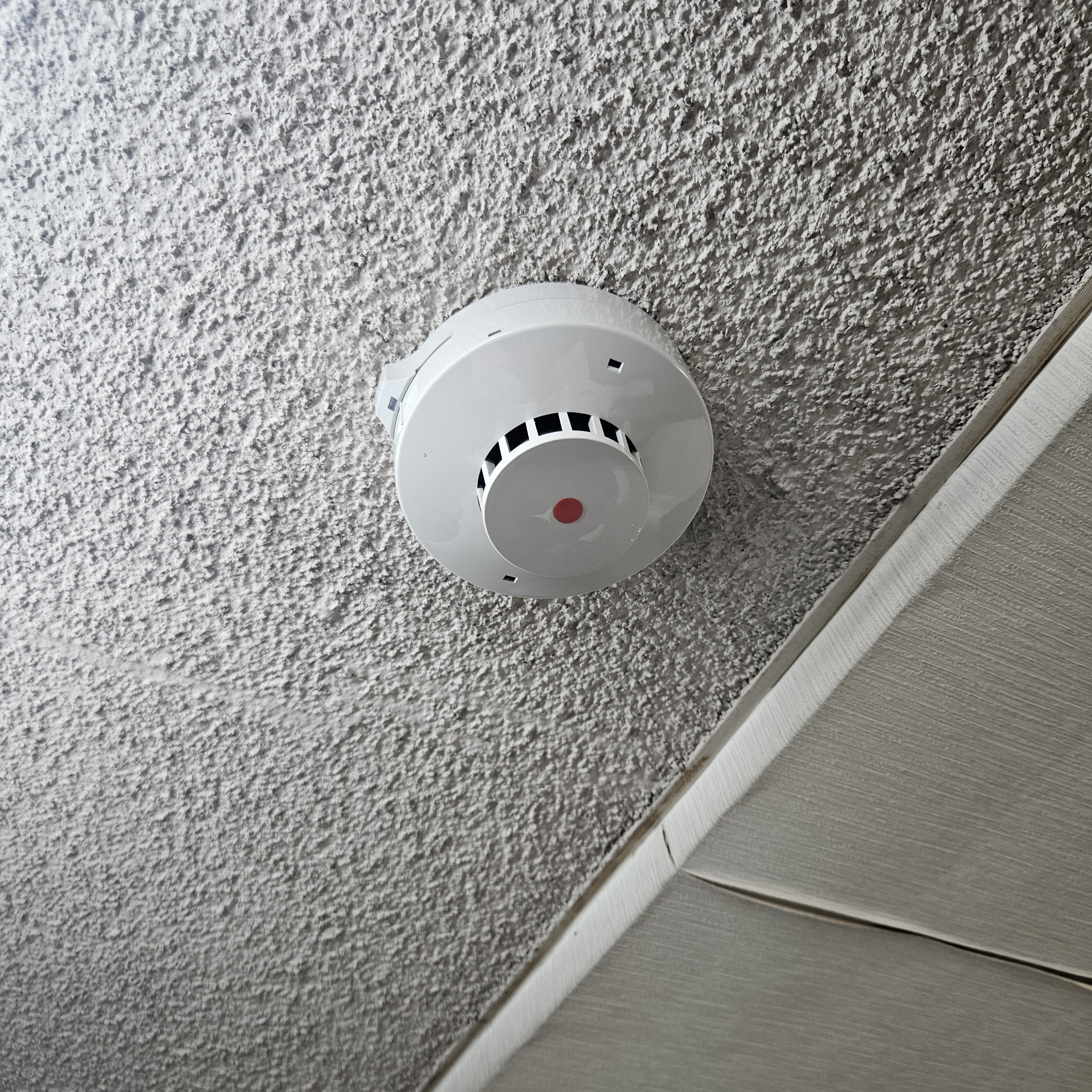 煙探知機の交換